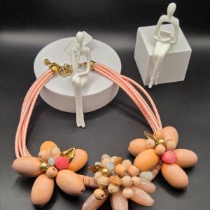 Collar 1609195250321